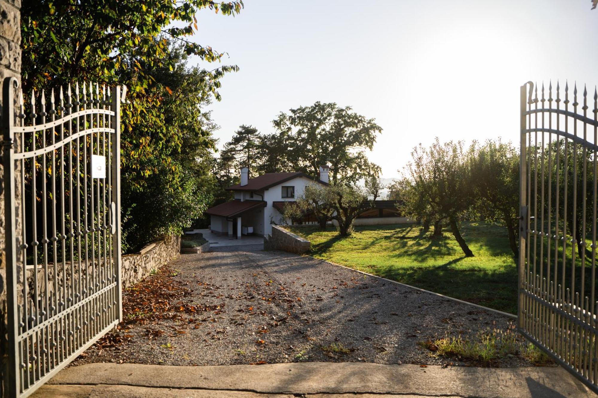 9B-The Resort Sezana Exterior photo